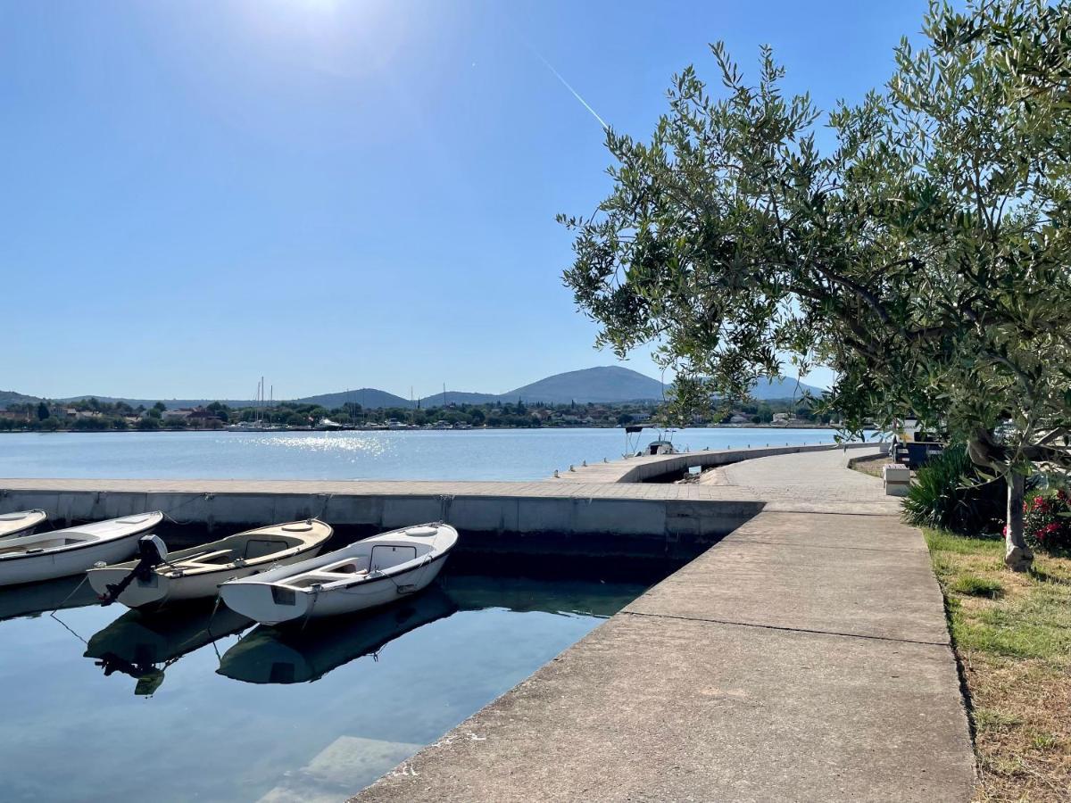 Seascape - Relaxing Beach Home, Steps From The Water! Bilice Exterior foto