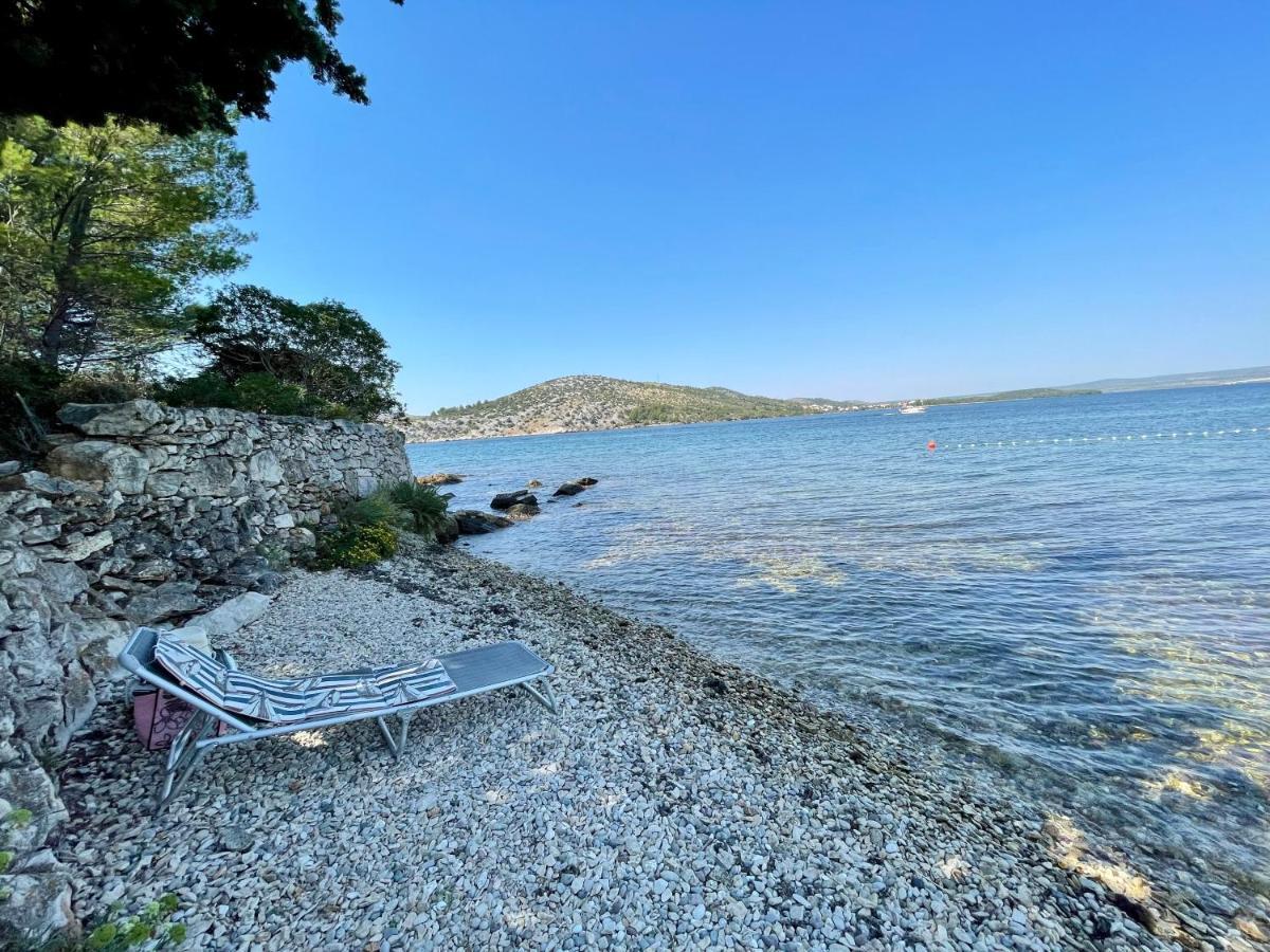 Seascape - Relaxing Beach Home, Steps From The Water! Bilice Exterior foto