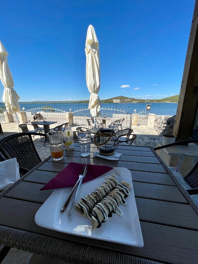 Seascape - Relaxing Beach Home, Steps From The Water! Bilice Exterior foto